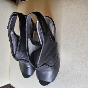 Elegant Black Women's Slingback‎ Heels